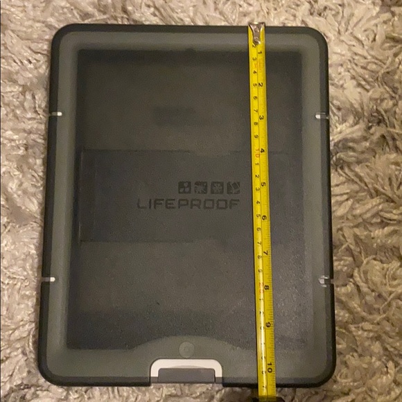 Lifeproof IPad case - Picture 7 of 7